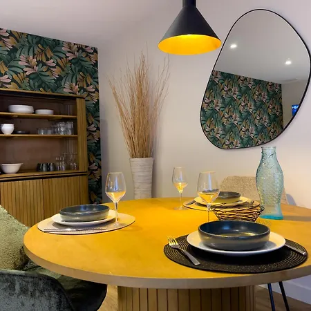 Logis Régent&spa - Restaurant Grain De Folie Appartement *